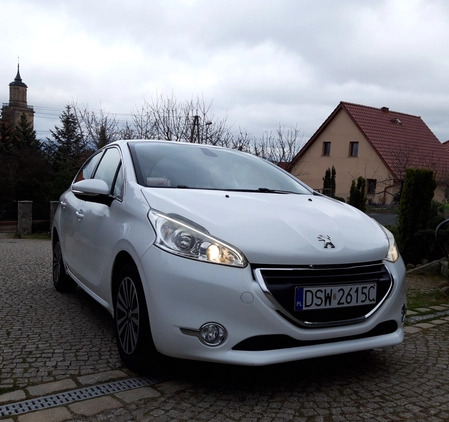 Peugeot 208 cena 20900 przebieg: 216000, rok produkcji 2013 z Świebodzice małe 137